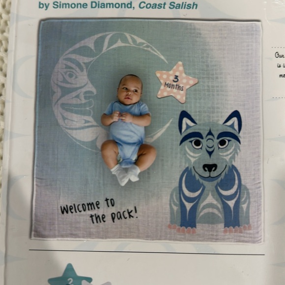 Baby Milestone Blanket and Props, Indigenous Art - Picture 4 of 4